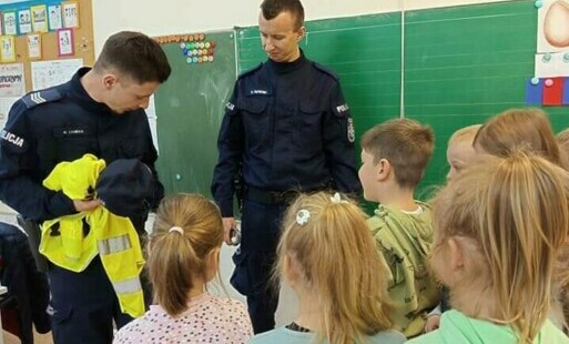 Zdjęcie do Wizyta policji w klasie pierwszej 